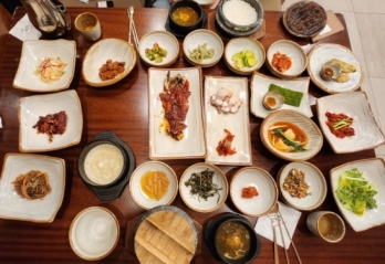 홀·배달 모두 자리잡은 서울 금천구 한식당 매매