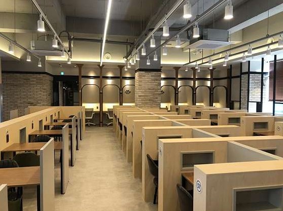 서울 강남구 완전무인 스터디카페｜80석 · 월수익 500만